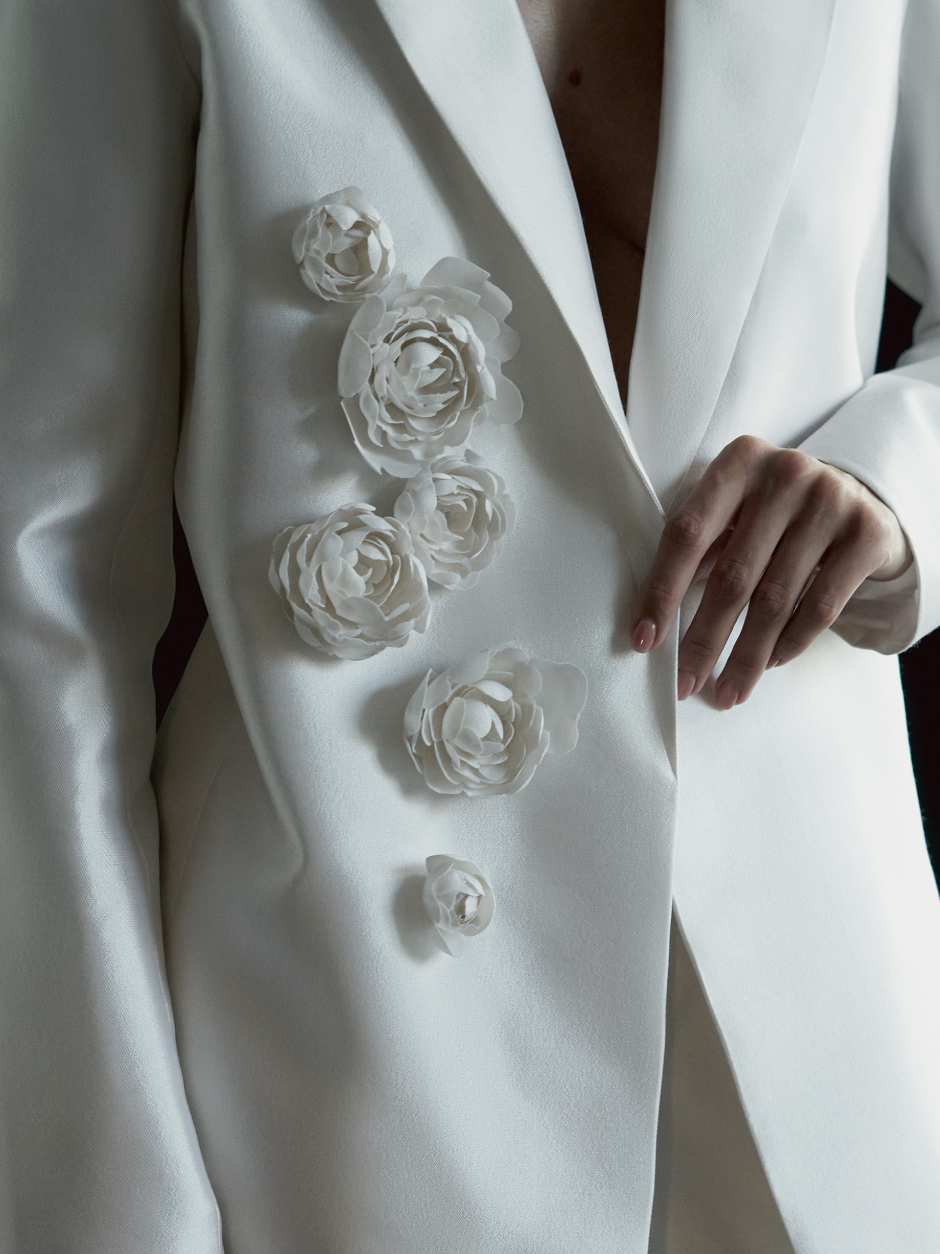 FLORAL EMBELLISHED WOOL AND SILK-BLEND OVERSIZED BLAZER